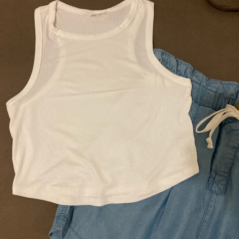 White Ribbed Cropped tank top - Picture 3 of 6